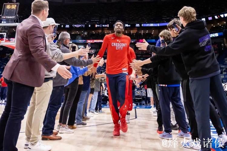 鹈鹕主场乌龙！球迷高呼赫伯特-琼斯已是湖人队员